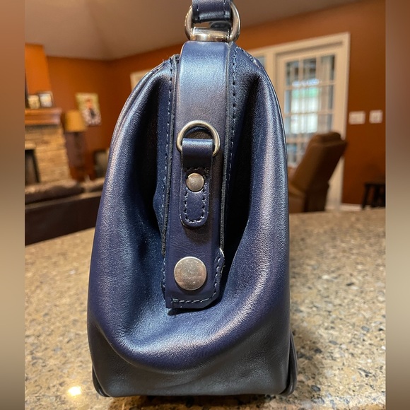 Patricia Nash Gracchi Vintage Leather-Wrapped Frame Satchel Caribbean Blue EUC - Picture 5 of 15